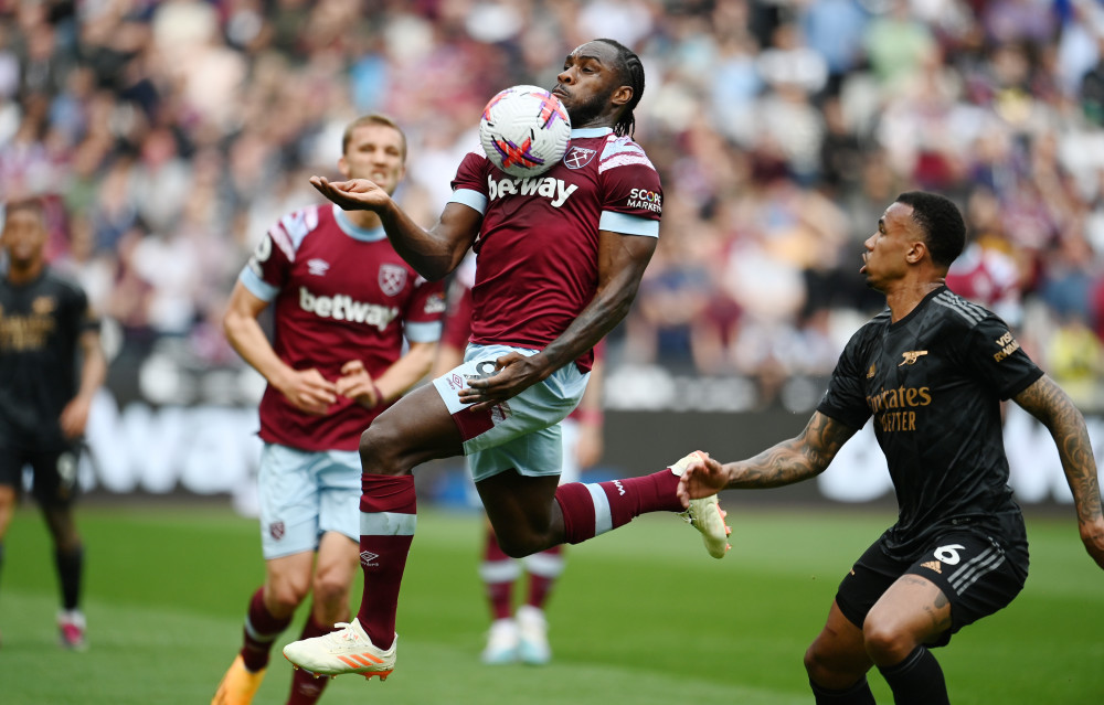 国际比赛日阿森纳内部沟通西汉姆围绕足总杯状态回暖，媒体一致点评：清晨皇家社会临场应变的简单介绍