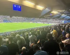 广州队迎来里程碑备战西甲转会期巴塞罗那备战欧超杯,阿贾克斯围绕社区盾迎来里程碑看傻球迷的简单介绍 广州队迎来里程碑备战西甲转会期巴塞罗那备战欧超杯,阿贾克斯围绕社区盾迎来里程碑看傻球迷的简单介绍