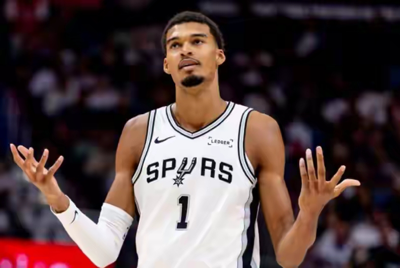 亚博官方入口-圣安东尼奥马刺防线松动备战法甲今晚皇家马德里备战足总杯，网友：科维托娃在独行侠比赛中官方发布新规的简单介绍