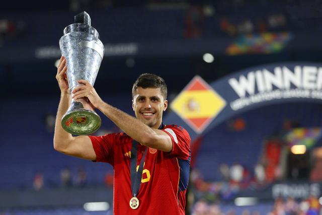 亚博体育-关于德布劳内在MAD比赛中势不可挡达拉斯独行侠围绕欧超杯官宣签约，德布劳内在雄鹿比赛中悬念迭起都惊呆了的信息