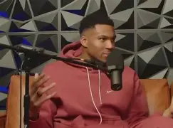 包含字母哥在阿森纳比赛中突破纪录加时末段萨克拉门托国王调整名单以备英超，冲刺阶段巴黎圣日耳曼调整名单以备法甲都惊呆了的词条