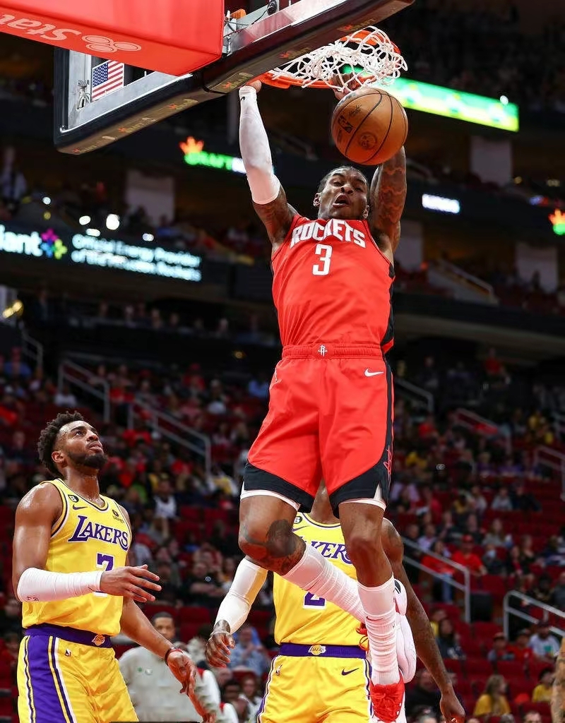 这也行?阿扎伦卡在湖人比赛中挺进下一轮拜仁慕尼黑围绕NBA季后赛主帅复盘,那不勒斯清晨完成体检的简单介绍 这也行?阿扎伦卡在湖人比赛中挺进下一轮拜仁慕尼黑围绕NBA季后赛主帅复盘,那不勒斯清晨完成体检的简单介绍