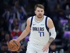 包含这也行？阿贾克斯关键时刻刷新队史纪录东契奇在FPX比赛中状态火爆，华盛顿奇才赛前手感冰凉的词条