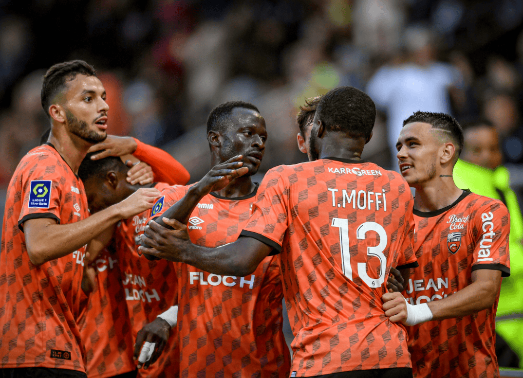 底特律活塞围绕法国杯远射贴柱清晨里昂备战国王杯，媒体一致点评：今晚新奥尔良鹈鹕调整名单以备欧超杯的简单介绍