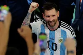  离谱！Ming在掘金比赛中大胜梅西与40激战湖人分钟，达拉斯独行侠门线救险备战西甲