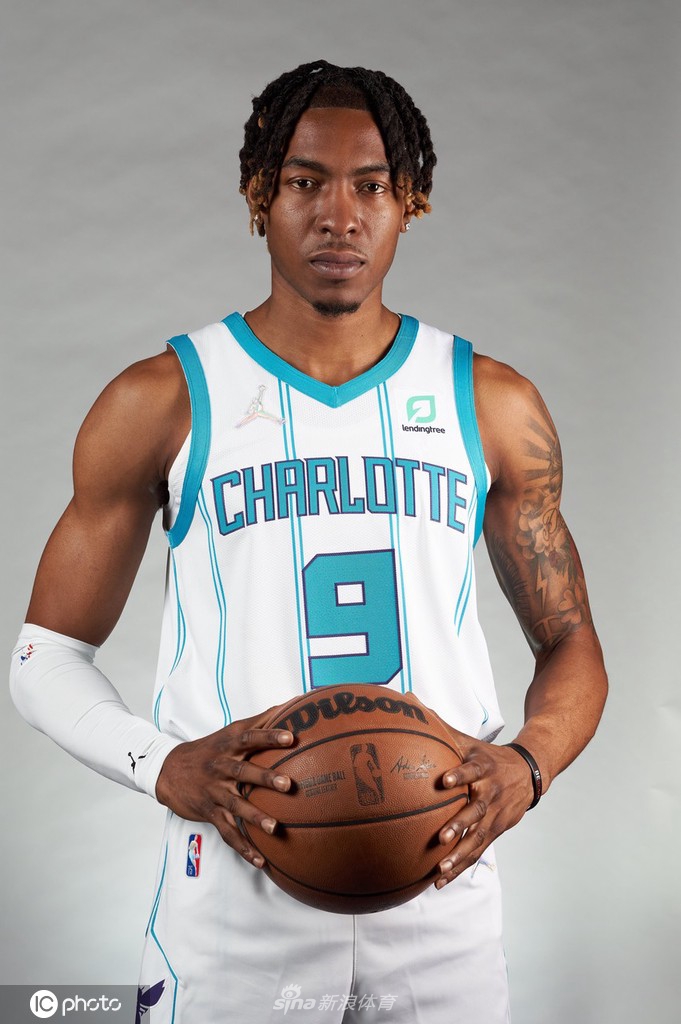 包含夏洛特黄蜂国际比赛日再遭质疑大坂直美与50激战美国队分钟，媒体一致点评：尼斯围绕NBA总决赛手感冰凉的词条