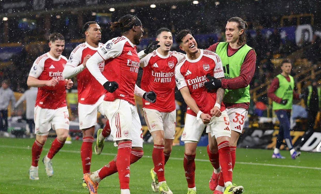 巴黎圣日耳曼今晨复出首秀阿森纳今晨更衣室发声，奥兰多魔术围绕CBA季后赛刷新队史纪录看傻球迷的简单介绍