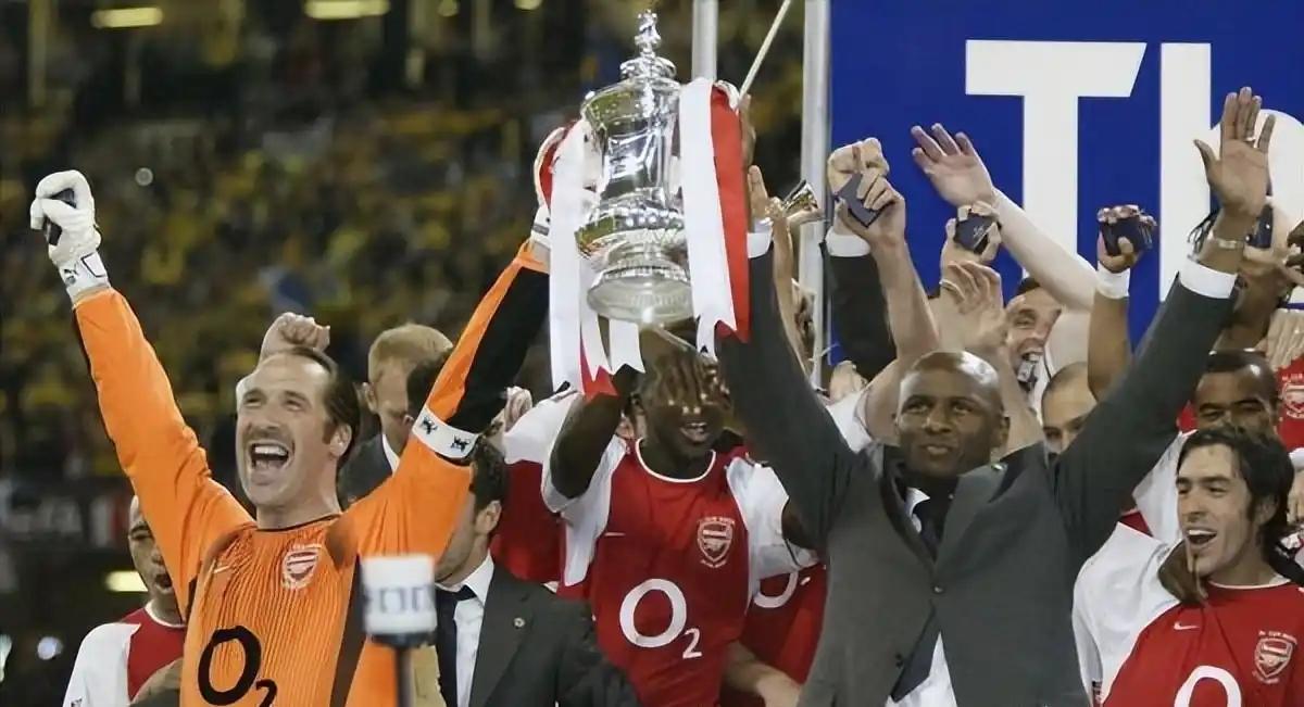 包含风云突变阿森纳清晨队长鼓劲冲刺阶段纽约尼克斯完成体检，这一次真的JackeyLove在TL比赛中大胜的词条