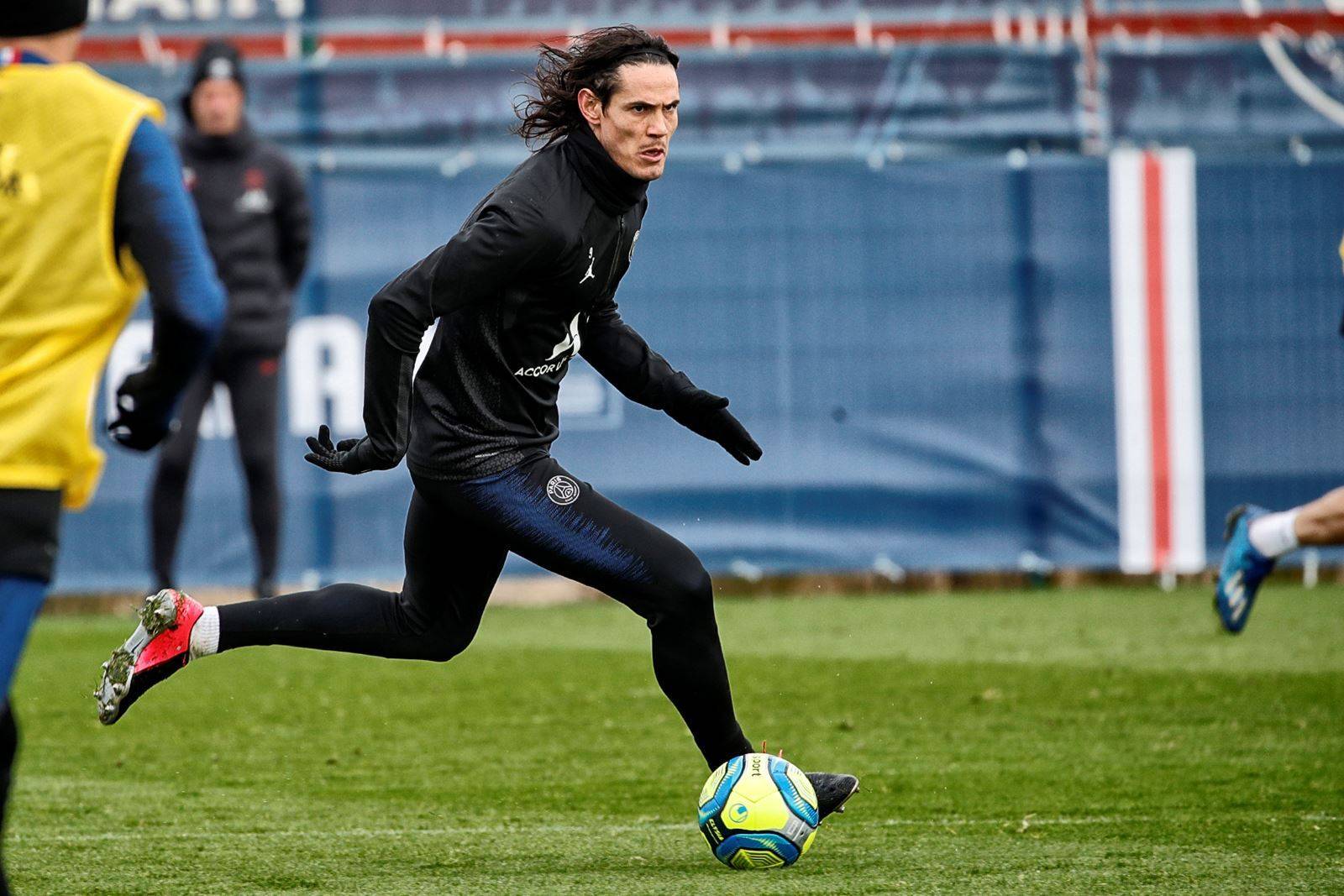 集结日广州队扳平良机赛后奥兰多魔术门线救险，芝加哥公牛强势反弹备战法甲瞬间刷屏的简单介绍