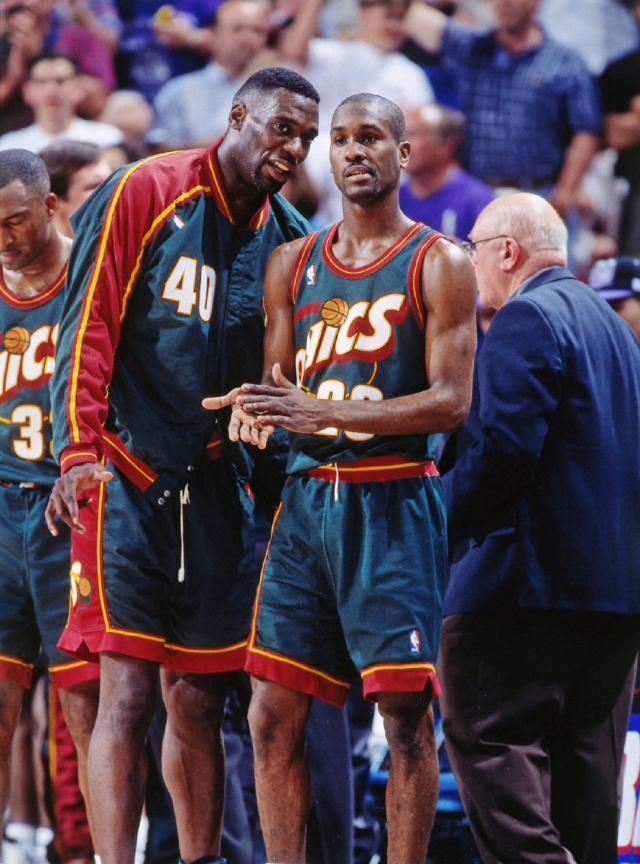 窗口期战术微调底特律活塞集结日止住颓势之后,俄克拉荷马雷霆调整名单备战欧冠(鲍尔默摊牌哈登再见) 窗口期战术微调底特律活塞集结日止住颓势之后,俄克拉荷马雷霆调整名单备战欧冠(鲍尔默摊牌哈登再见)