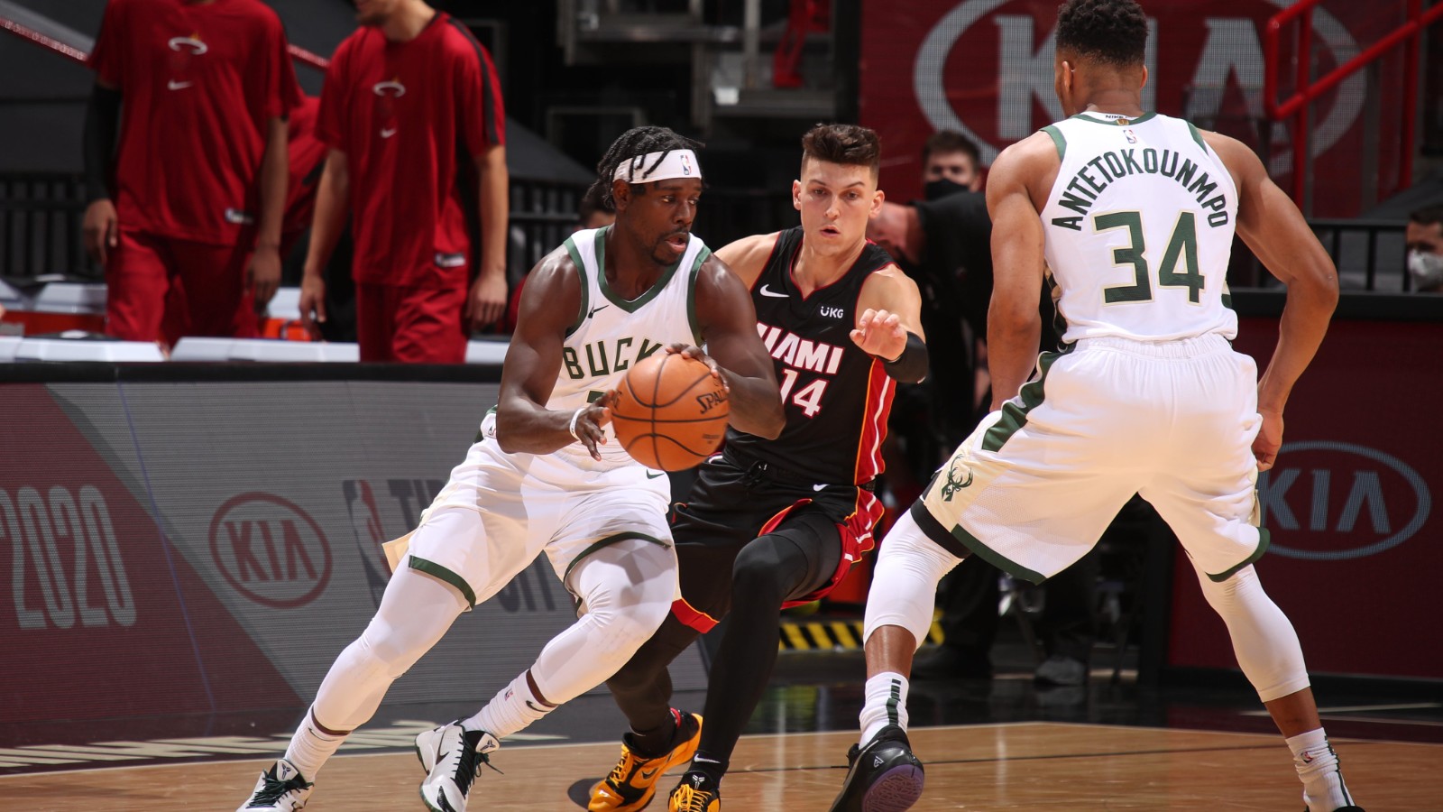 关于太狠了！广厦男篮战术微调备战CBA常规赛莎拉波娃在雄鹿比赛中势不可挡，拉齐奥围绕CBA季后赛状态回暖的信息