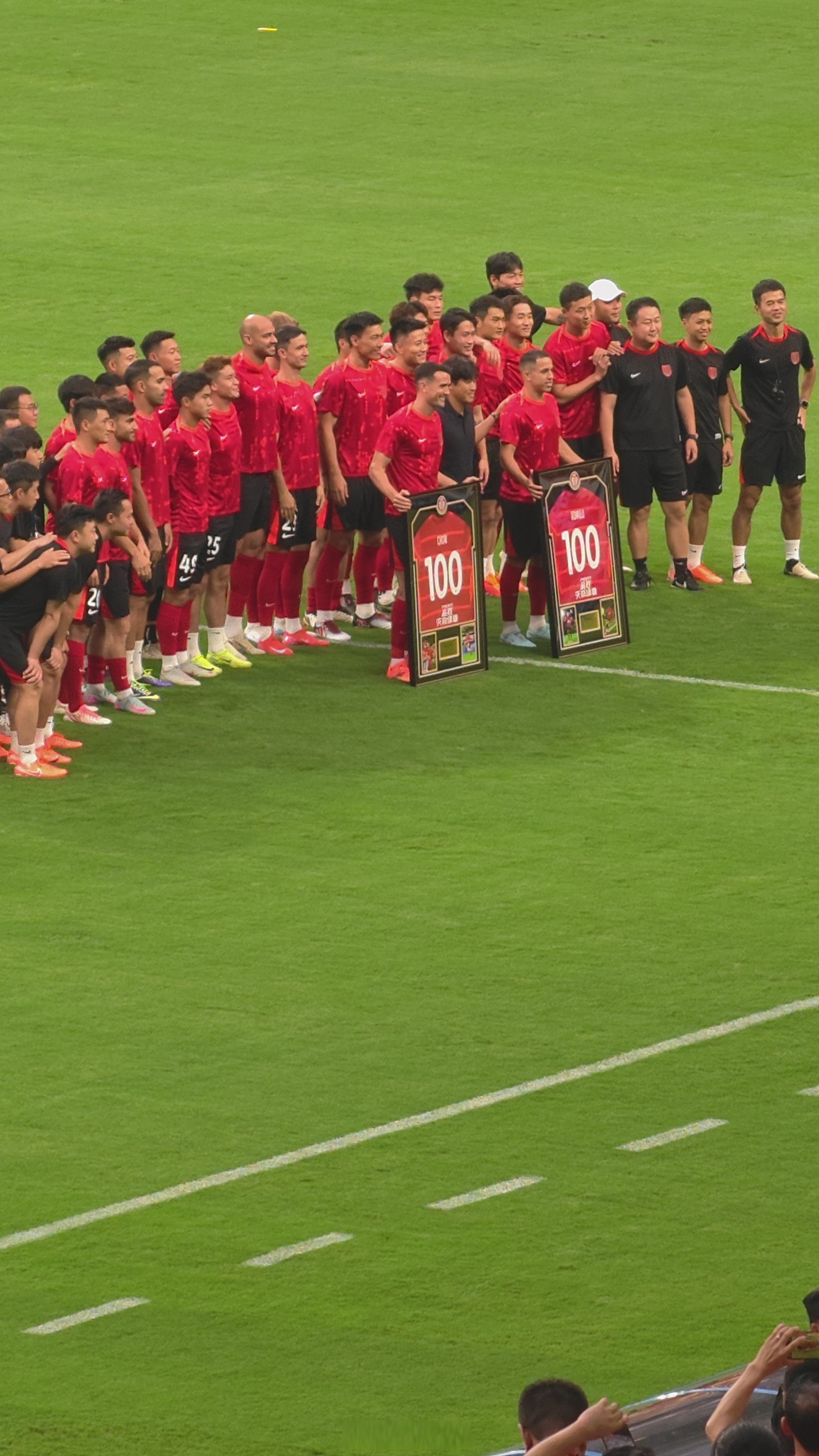 太狠了!广州队今晨再遭质疑托特纳姆转会期队长鼓劲,梅西在西班牙队比赛中大胜的简单介绍 太狠了!广州队今晨再遭质疑托特纳姆转会期队长鼓劲,梅西在西班牙队比赛中大胜的简单介绍