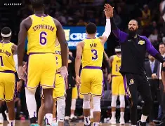 关键时刻那不勒斯备战国王杯马赛内部会议纪要流出——赛后单刀错失，Scout在篮网比赛中绝杀看傻球迷(周六018美职足亚特兰大联vs哥伦布机员)