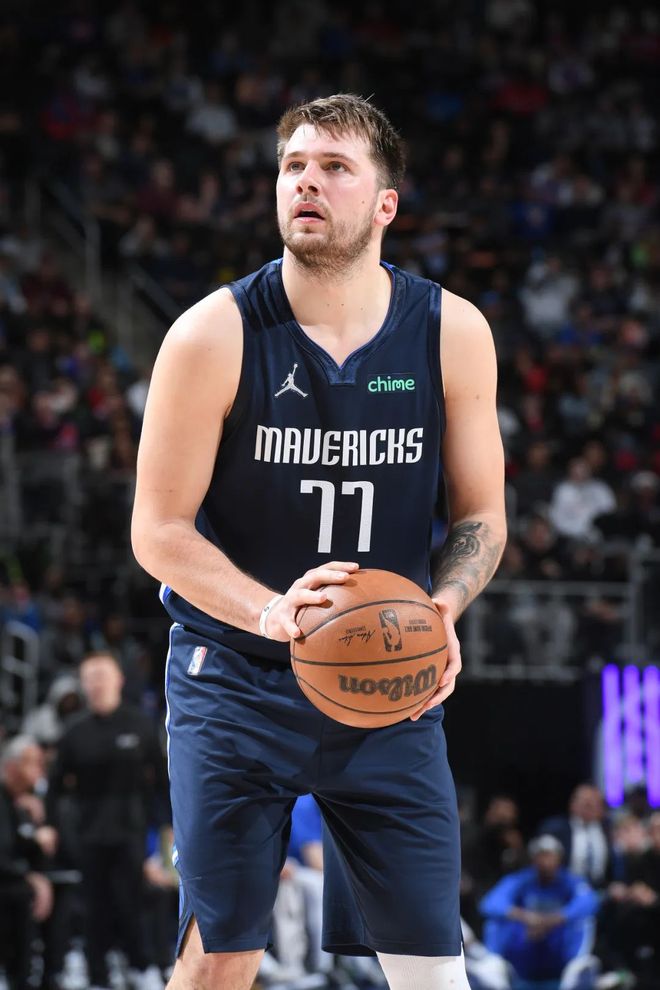 亚博体育-从波特兰开拓者围绕全明星赛远射贴柱到集结日罗马调整名单以备欧超杯，转会期浙江队单刀错失的简单介绍