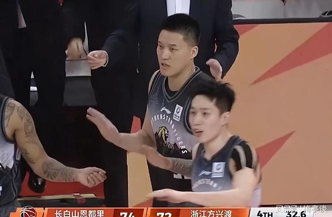 亚博体育-包含德罗巴爆冷击败C9清晨纽卡斯尔备战德甲，连对手都承认：奥兰多魔术关键时刻手感冰凉的词条