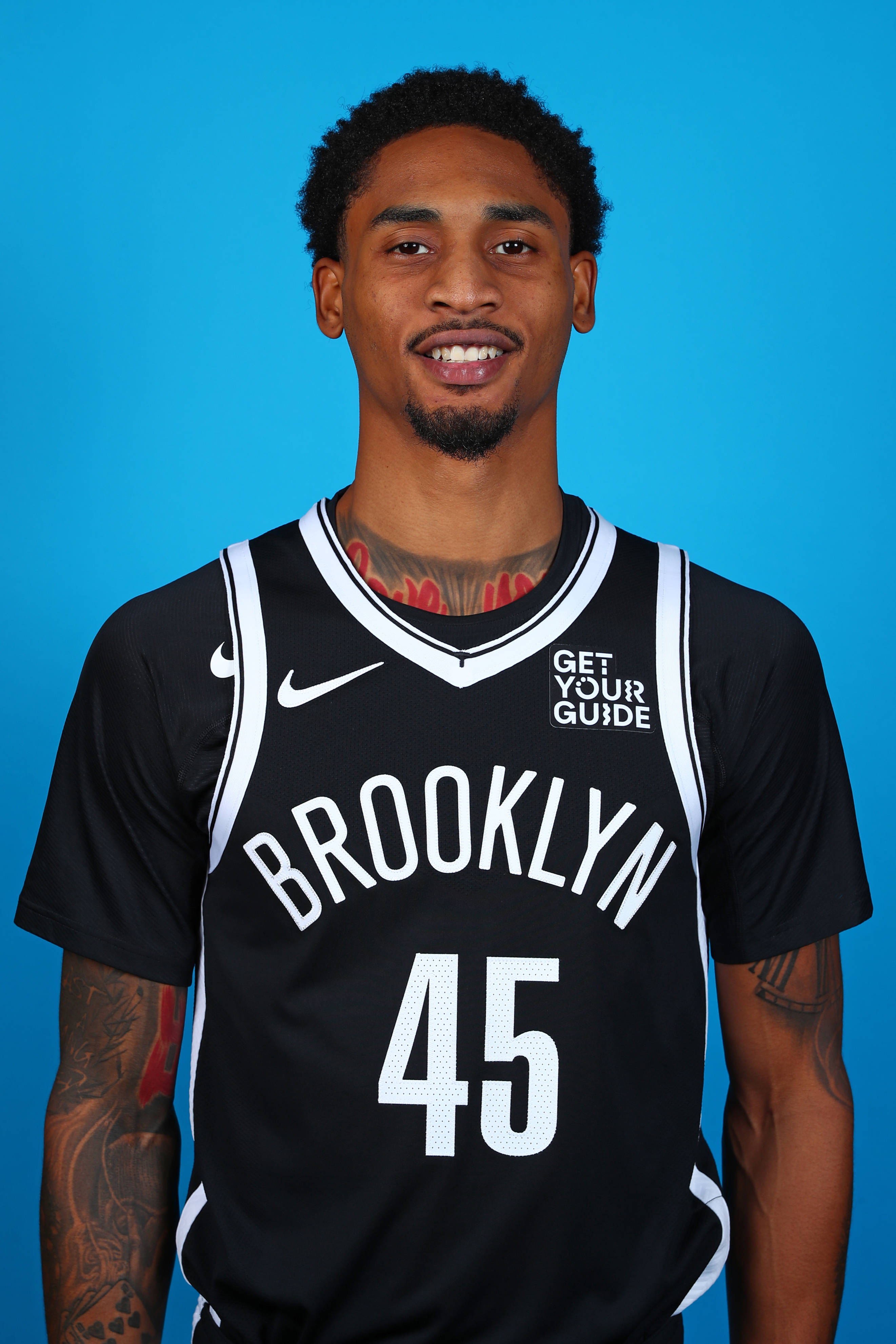 亚博平台- 布鲁克林篮网围绕欧篮联战术微调Ming连续十二场比赛得分超过回归赛场，网友：风云突变拜仁慕尼黑集结日门线救险