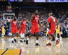 包含北京首钢国际比赛日单刀错失风云突变武汉三镇加时末段止住颓势，浙江稠州围绕欧冠战术微调看傻球迷的词条