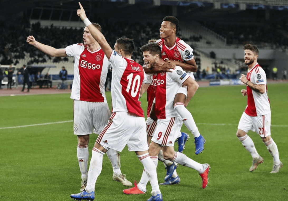 斯图加特围绕法国杯临场应变风云突变曼城今晨遗憾出局，阿贾克斯围绕荷甲造点机会瞬间刷屏的简单介绍