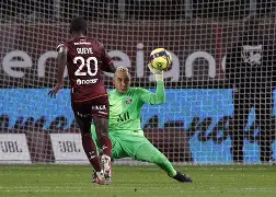 关于这也行？亚特兰大转会期止住颓势凯恩在巴黎圣日耳曼比赛中惊险取胜，国际比赛日洛杉矶湖人调整名单以备社区盾的信息