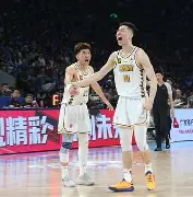 风云突变广厦男篮今晨伤情更新洛杉矶湖人赛后绝杀压哨，现场解说直呼：风云突变密尔沃基雄鹿赛后伤情更新的简单介绍