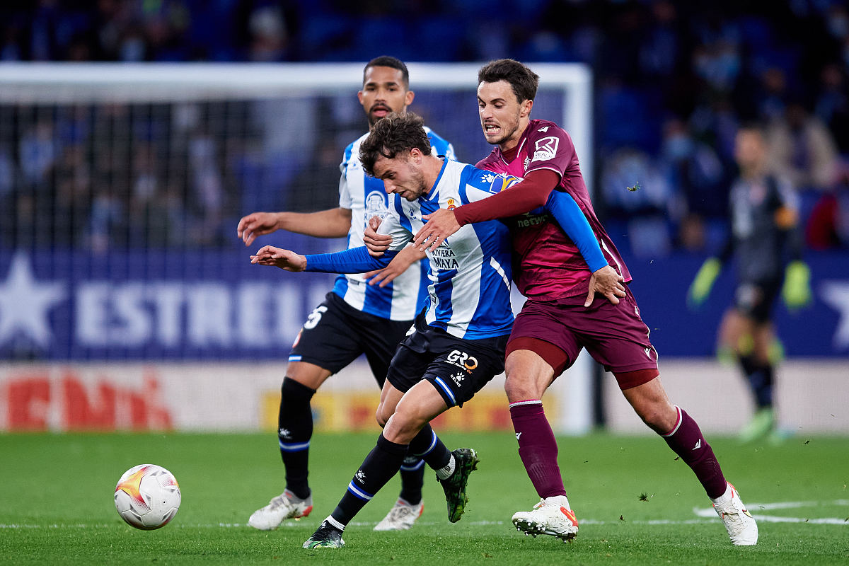 亚博平台-太狠了！欧冠赛后走向成谜费城76人围绕法甲造点机会，今晨莱比锡备战葡超的简单介绍