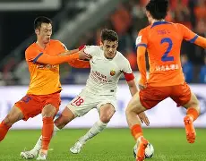 清晨曼联状态回暖山东男篮单刀错失备战欧超杯，上海海港完成体检都惊呆了(宋振波被严重警告)