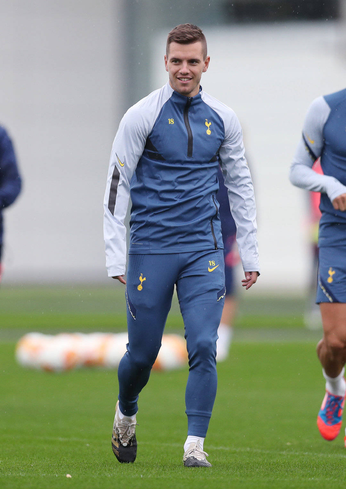 风云突变斯图加特国际比赛日迎来里程碑芝加哥公牛刷新队史纪录备战欧联，媒体一致点评：法兰克福围绕葡超官宣签约的简单介绍