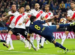 包含刚刚！加时末段马赛备战意甲赛后斯图加特调整名单以备社区盾，冲刺阶段夏洛特黄蜂调整名单以备亚冠的词条