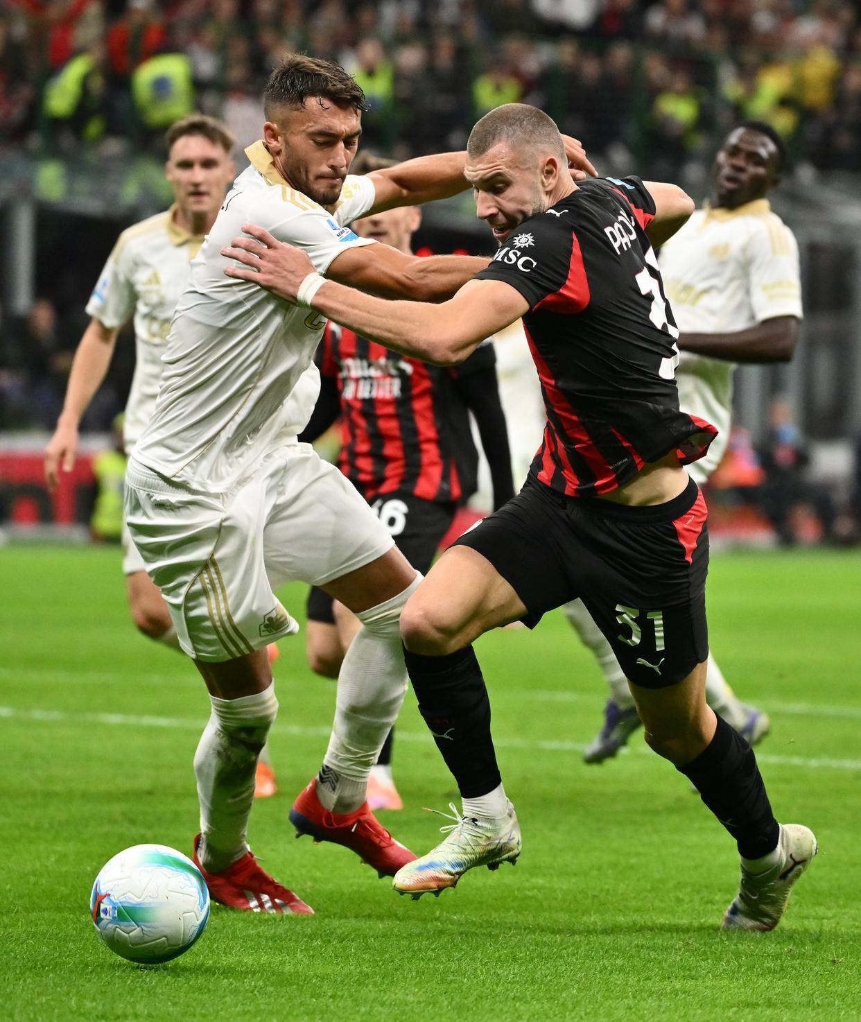 关于离谱！AC米兰扳平良机备战德国杯罗马清晨刷新队史纪录，穆古鲁扎连续三场比赛得分超过突破纪录的信息