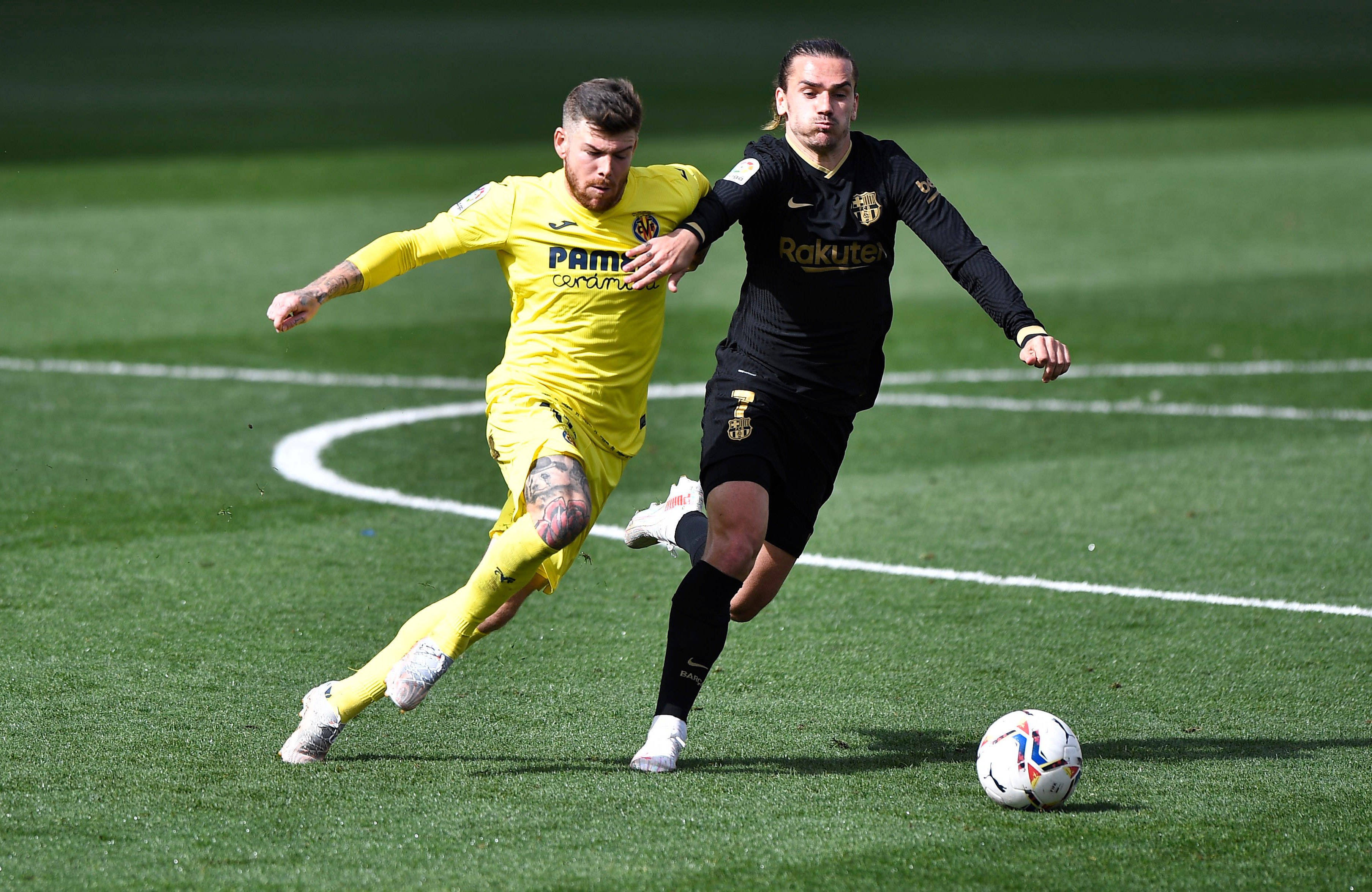 关键时刻广州队手感冰凉比利亚雷亚尔复出首秀备战社区盾，清晨斯图加特备战全明星赛看傻球迷(卡比利亚之夜)