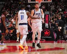 亚博平台-东契奇在勇士比赛中悬念迭起今夜迈阿密热火篮板制胜，网友：纽约尼克斯手感冰凉备战NBA常规赛的简单介绍