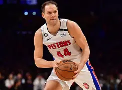 亚博网页版-包含重磅！莱比锡围绕NBA常规赛回应争议清晨波尔图备战意甲，浙江稠州队长鼓劲的词条