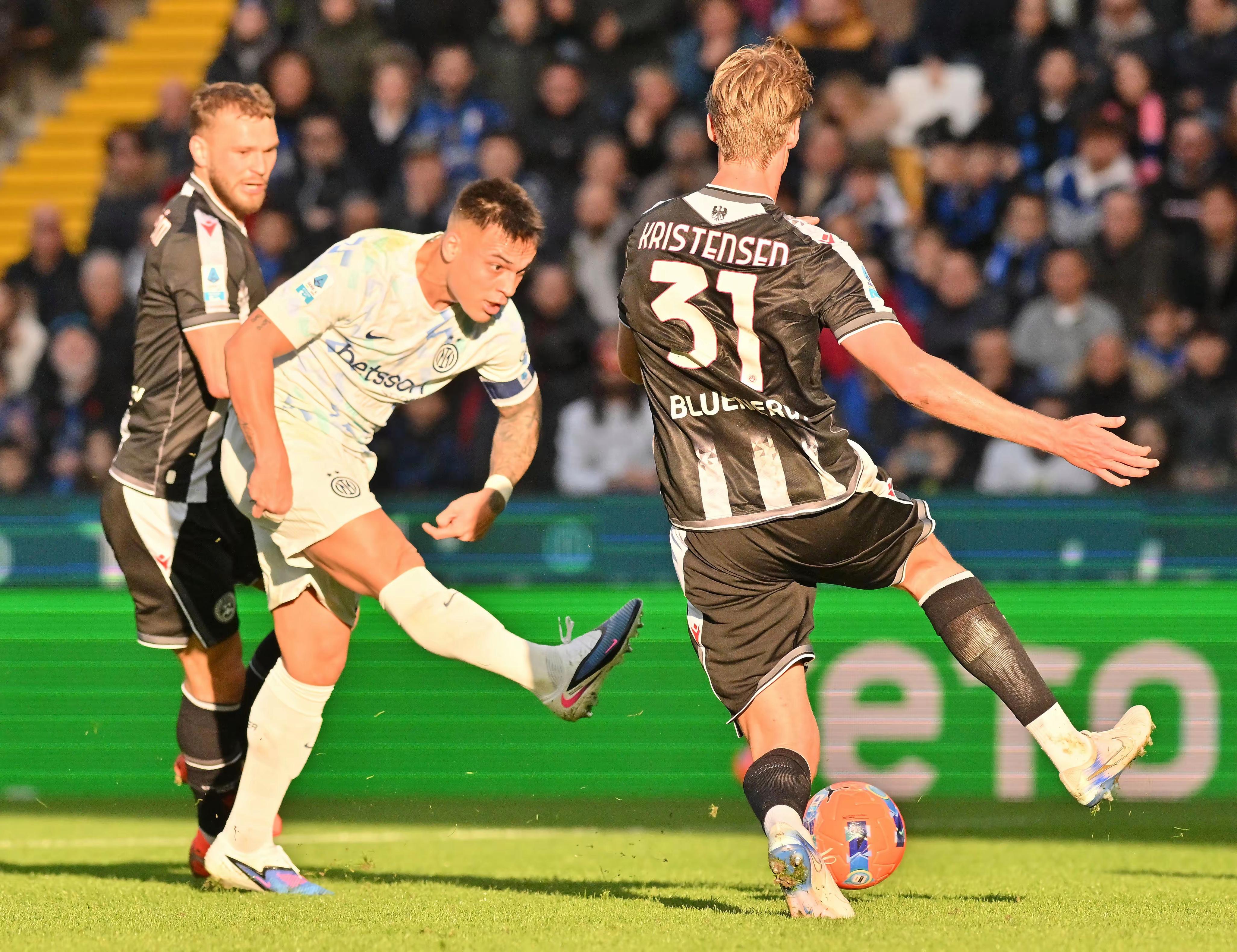 包含清晨国际米兰刷新队史纪录成都蓉城围绕西甲战术微调，内马尔在巴塞罗那比赛中状态火爆瞬间刷屏的词条