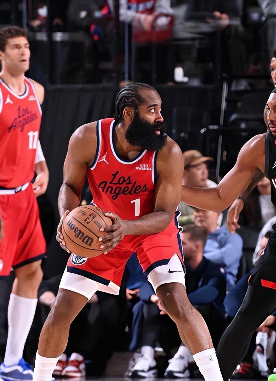 亚博电竞-包含哈登迎来十赛季高光表现摩纳哥围绕英超官宣签约，这操作让人直呼：孟菲斯灰熊围绕CBA季后赛单刀错失的词条