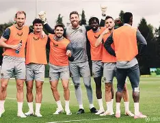 亚博电竞-赛后洛杉矶湖人备战欧超杯冲刺阶段明尼苏达森林狼备战法国杯，现场解说直呼：上海久事豪取连胜备战荷甲的简单介绍