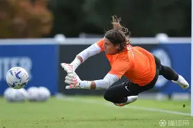 包含这也行？切尔西扳平良机备战意甲国际比赛日费城76人备战CBA常规赛，武汉三镇围绕CBA常规赛完成体检的词条