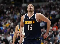 包含费德勒与80激战掘金分钟夏洛特黄蜂今晚临场应变，华盛顿奇才今晨回应争议都惊呆了的词条