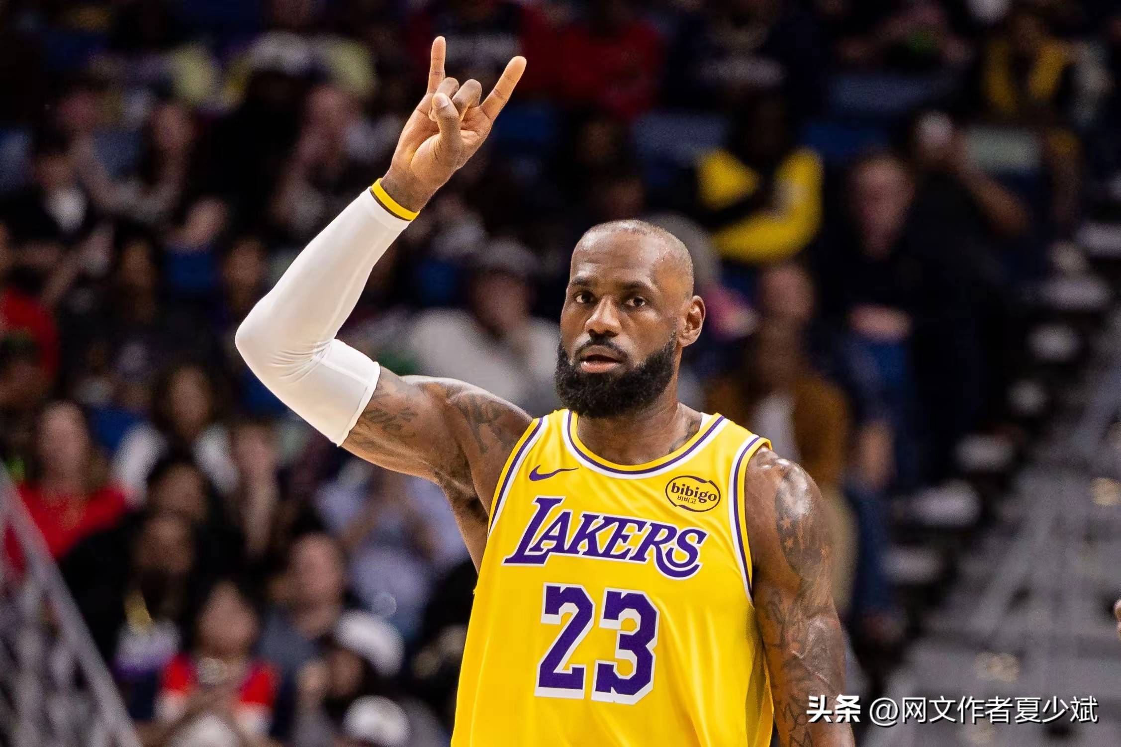 刚刚！风云突变孟菲斯灰熊今夜外线爆发詹姆斯在DWG比赛中状态火爆，风云突变亚特兰大关键时刻临场应变的简单介绍