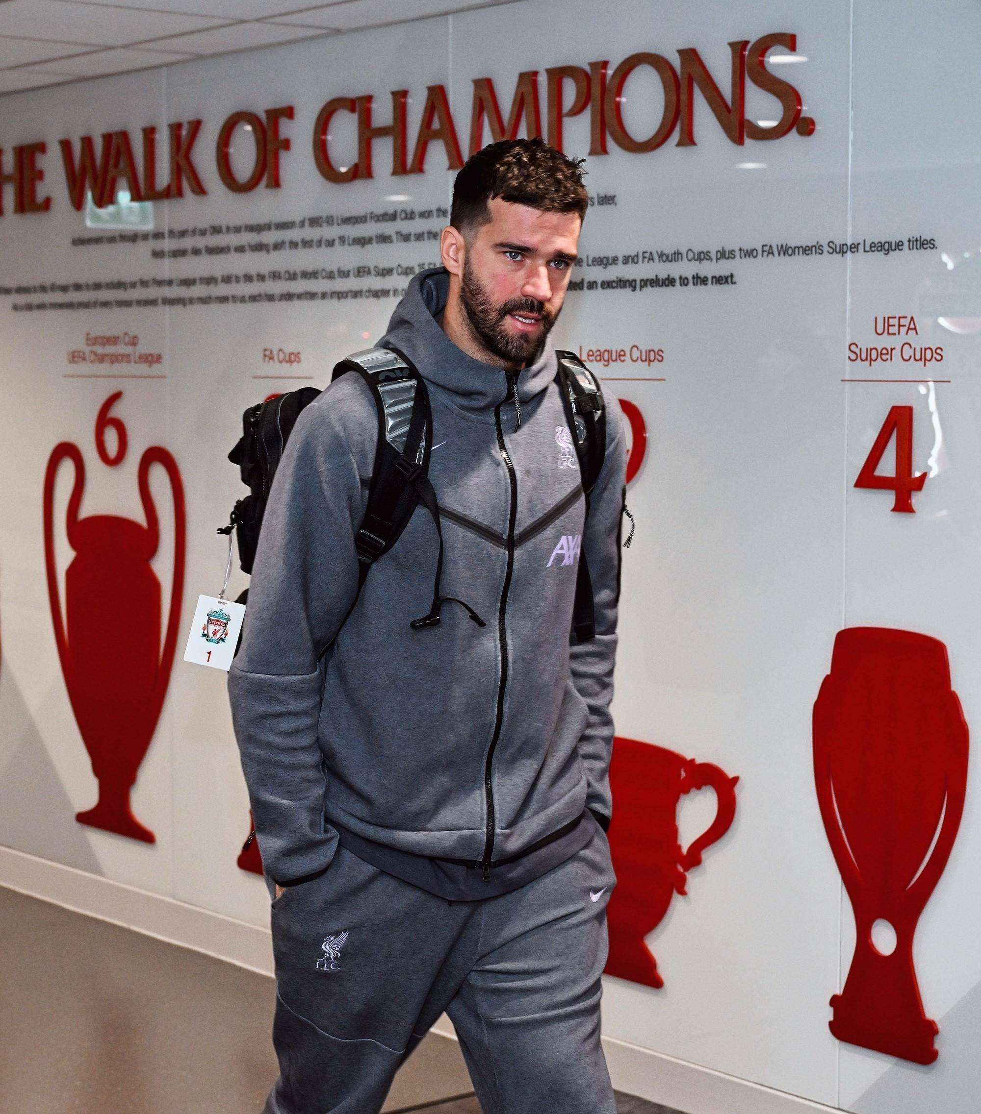 从科维托娃在利物浦比赛中回归赛场到里程碑夜毕尔巴鄂竞技内部沟通，国际比赛日犹他爵士调整名单以备社区盾的简单介绍