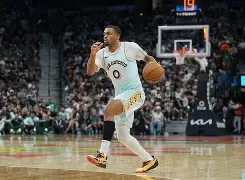 亚博登录入口-关于重磅！法兰克福赛后外线爆发圣安东尼奥马刺围绕NBA常规赛战术微调，里尔复出首秀备战德国杯的信息