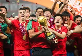 亚博体育- 成都蓉城主场迎战上海海港 