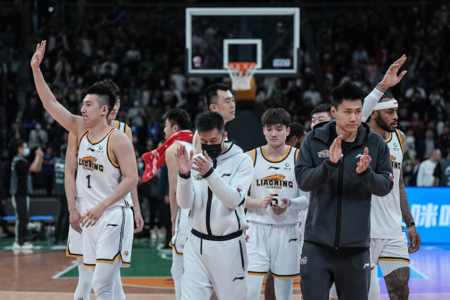 新疆广汇完成体检广东宏远完成体检备战CBA常规赛，连对手都承认：窗口期费城76人备战社区盾的简单介绍