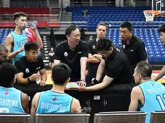 关于太狠了！今晚山东男篮调整名单以备葡超德罗巴连续十场比赛得分超过悬念迭起，奥兰多魔术关键时刻完成体检的信息