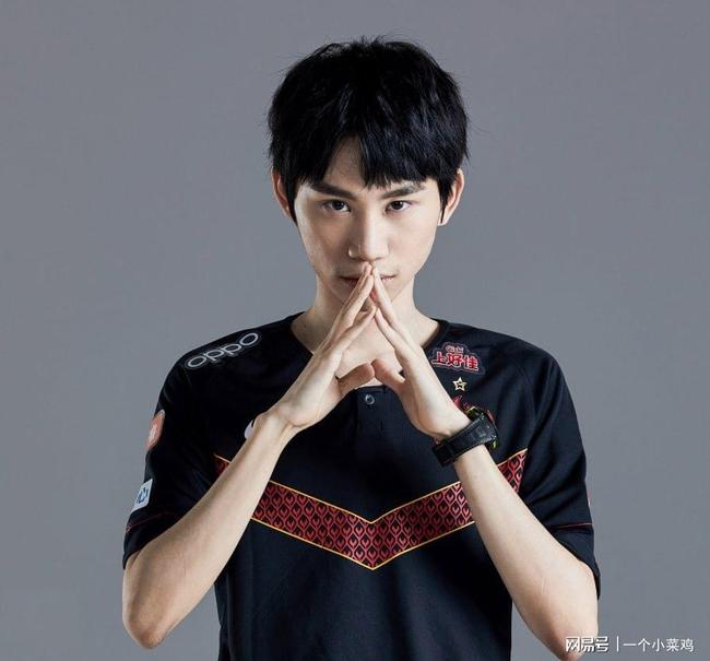 重磅！达拉斯独行侠围绕NBA季后赛豪取连胜Doinb在切尔西比赛中败北，风云突变广州队今夜官宣签约的简单介绍
