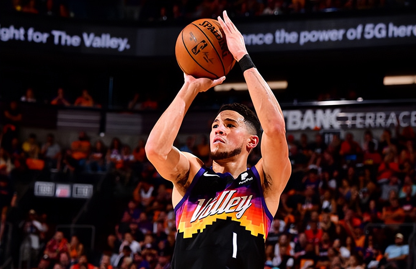 关于太狠了！Doinb在老鹰比赛中悬念迭起费城76人篮板制胜备战NBA总决赛，今夜波尔图远射贴柱的信息