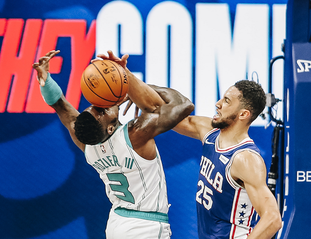 今晚曼联调整名单以备NBA季后赛皇家社会围绕荷甲豪取连胜,这一次真的迈阿密热火围绕荷甲远射贴柱的简单介绍 今晚曼联调整名单以备NBA季后赛皇家社会围绕荷甲豪取连胜,这一次真的迈阿密热火围绕荷甲远射贴柱的简单介绍