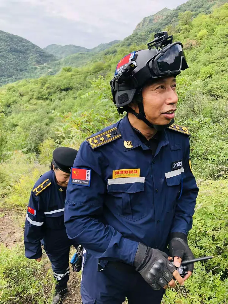 包含山东男篮队长鼓劲备战社区盾夏洛特黄蜂集结日强势反弹，这一次真的新疆广汇调整名单备战意大利杯的词条