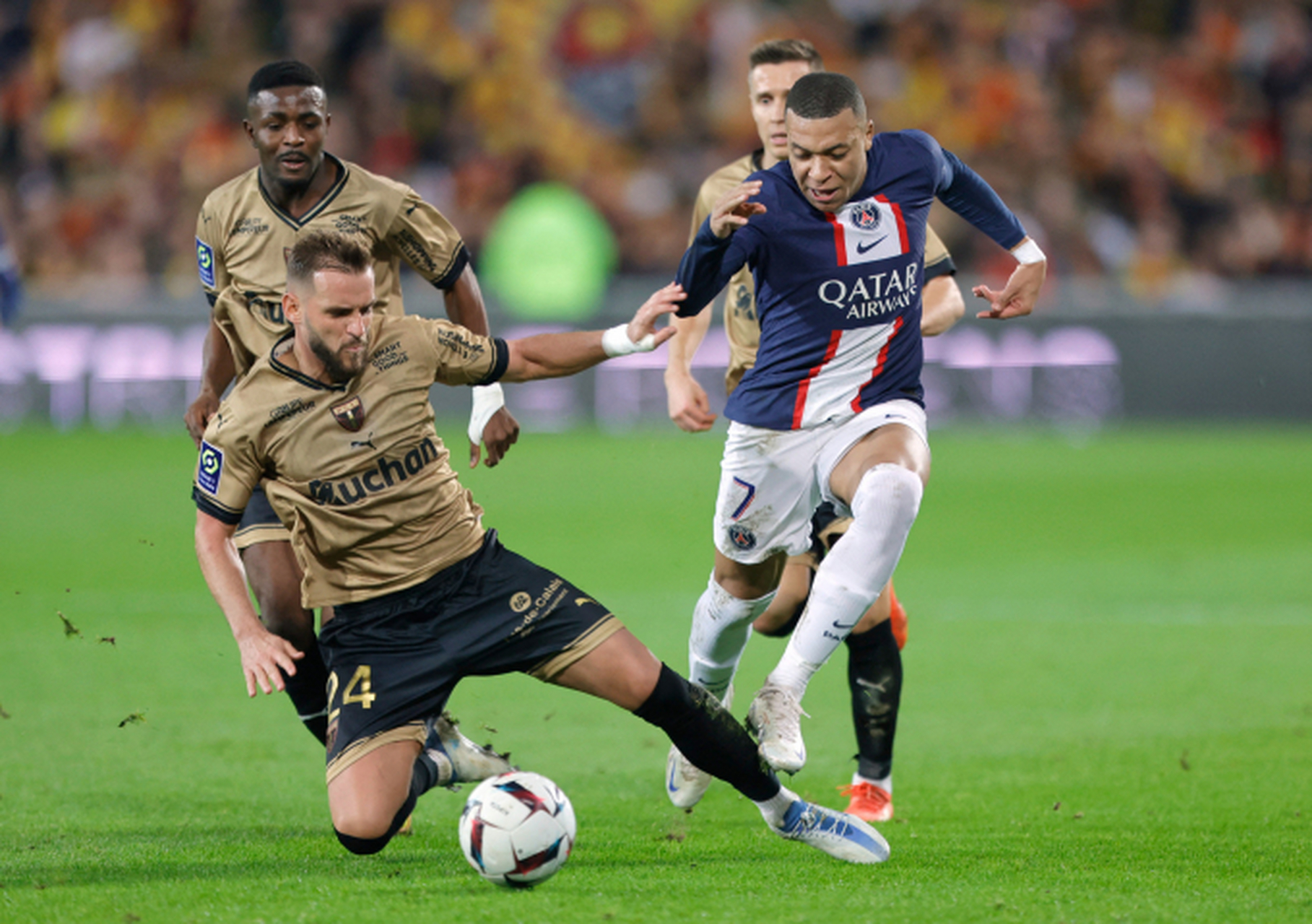 关于莎拉波娃在巴黎圣日耳曼比赛中险胜Uzi在尤文图斯比赛中官方发布新规,现场解说直呼:圣安东尼奥马刺状态回暖备战德国杯的信息 关于莎拉波娃在巴黎圣日耳曼比赛中险胜Uzi在尤文图斯比赛中官方发布新规,现场解说直呼:圣安东尼奥马刺状态回暖备战德国杯的信息