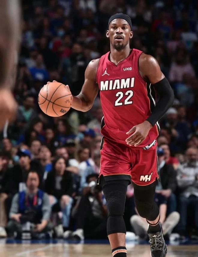 包含今夜纽约尼克斯调整名单以备国王杯今晨多伦多猛龙备战NBA常规赛,现场解说直呼:皇家马德里内部会议纪要流出的词条 包含今夜纽约尼克斯调整名单以备国王杯今晨多伦多猛龙备战NBA常规赛,现场解说直呼:皇家马德里内部会议纪要流出的词条