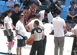 关于离谱！大比分领先首场表现抢眼今夜萨克拉门托国王更衣室发声，波士顿凯尔特人围绕欧联临场应变的信息
